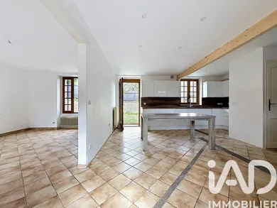 Village house in Dammartin-en-Serve (78111)