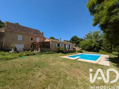 Maison de campagne à Sainte-Croix (24440)