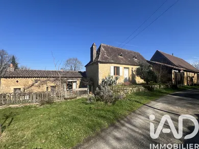 Maison de campagne à Sainte-Croix (24440)