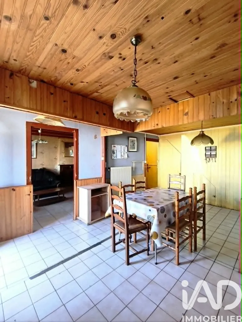 Maison 3 pièces 98 m² · à Saint-Martin-des-Noyers · 98 m² · 137 000 €