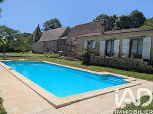 Maison de campagne à Sainte-Croix (24440)