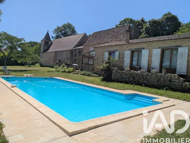 Maison de campagne à Sainte-Croix (24440)