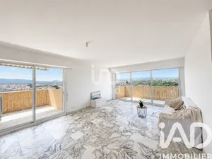 Apartment in Saint-Raphaël (83700)