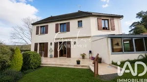 House in Ermenonville (60950)