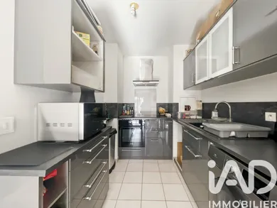 Apartment in Melun (77000)