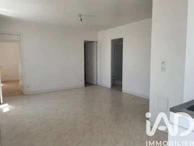 Apartment in La Roche-Jaudy (22450)