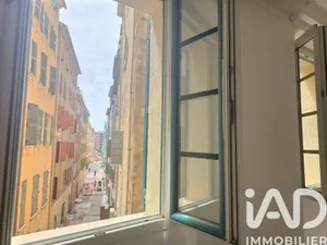 Apartment in Toulon (83000)