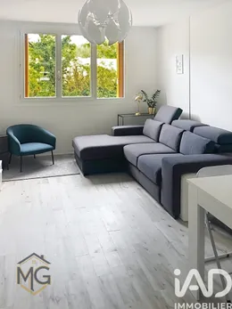 Apartment in Chevreuse (78460)