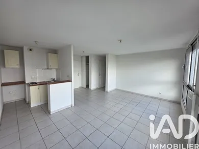 Appartement à Bordeaux (33300)