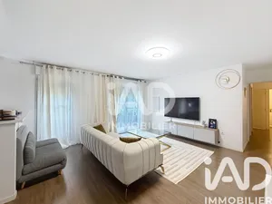 Apartment in Saint-Germain-en-Laye (78100)