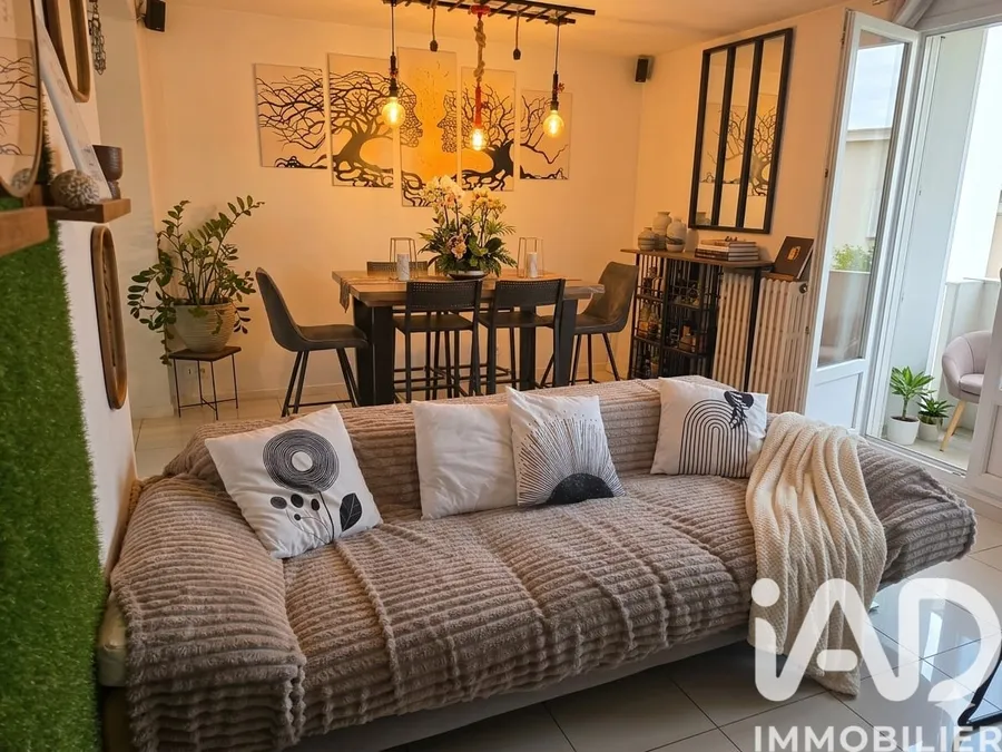 Appartement à Noisy-le-Sec (93130) photo 3