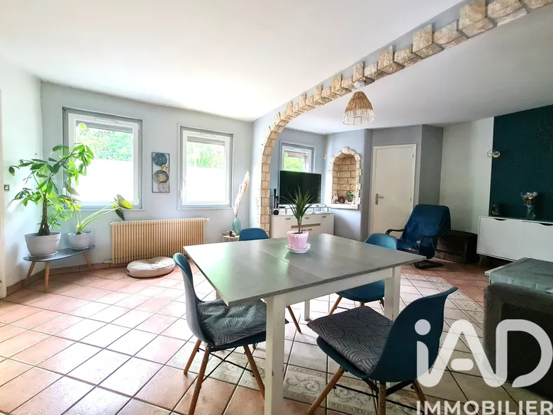Maison 6 pièces 135 m² · à Berteaucourt-les-Dames · 135 m² · 185 000 €