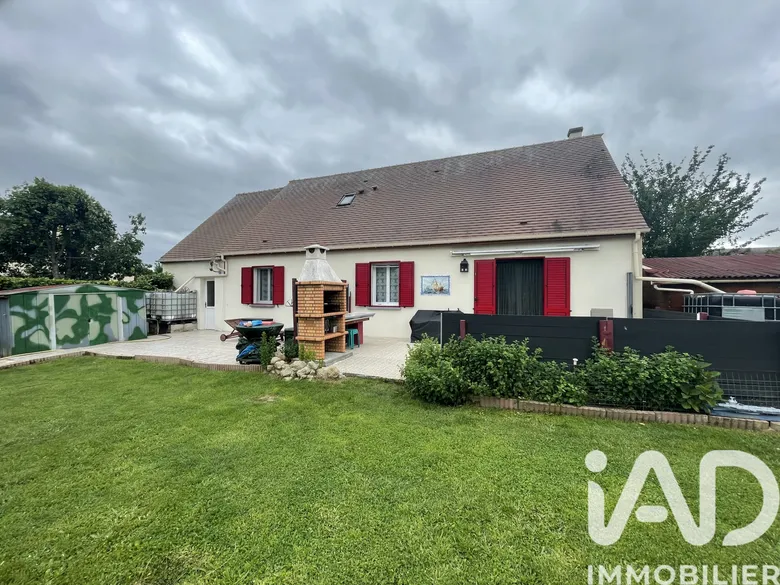 Maison 6 pièces 134 m² · à Trizay-lès-Bonneval · 134 m² · 189 000 €
