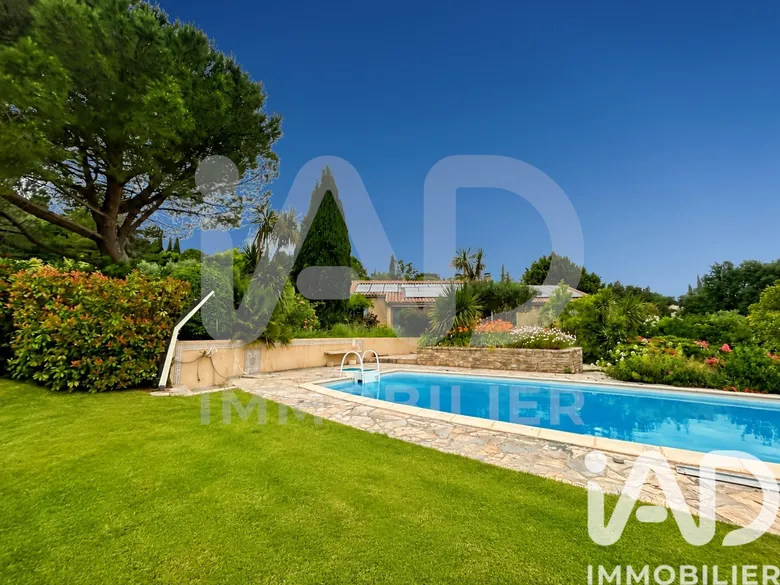 Maison 5 pièces 124 m² · à Cruviers-Lascours · 124 m² · 390 000 €
