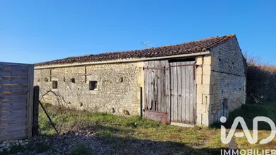 Grange à Doix (85200)