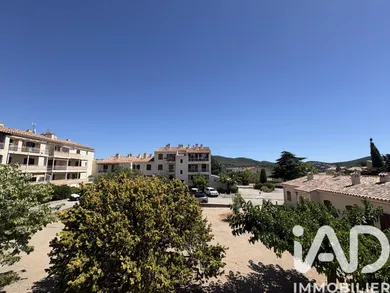 Apartment in Saint-Cyr-sur-Mer (83270)