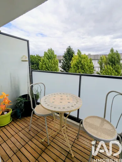 Apartment in Saint-Jean-de-la-Ruelle (45140)