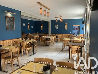 Restaurant in Laurenan (22230)
