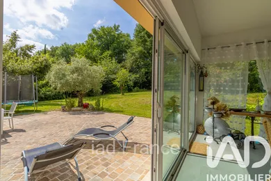 Maison d'architecte à Maule (78580)