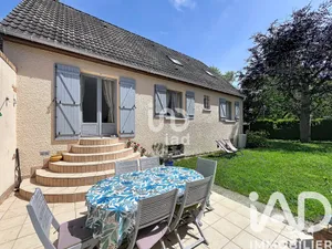 Pavillon à Livry-Gargan (93190)
