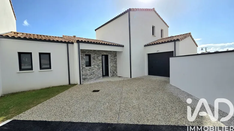 Maison 4 pièces 90 m² · à Breuillet · 89,7 m² · 416 000 €