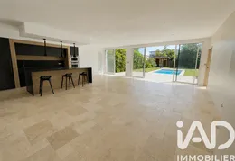 Apartment in Bordeaux (33800)