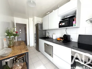 Apartment in Combs-la-Ville (77380)