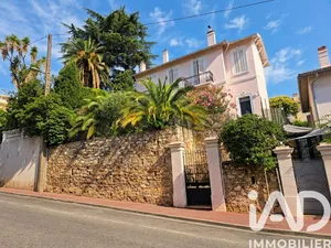 Apartment in Cannes (06400)