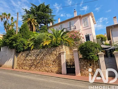 Apartment in Cannes (06400)
