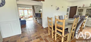Pavillon à Les Ageux (60700)