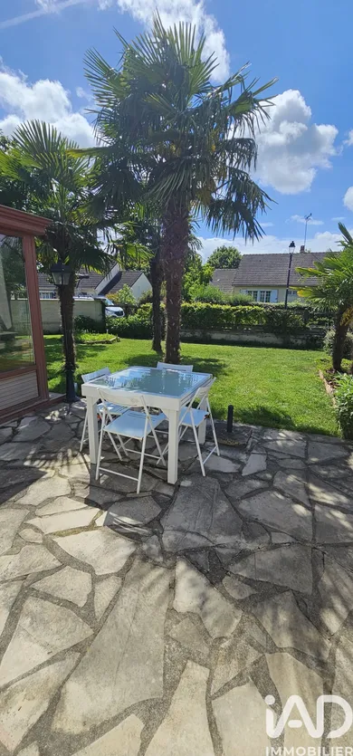 Pavillon à Les Ageux (60700)