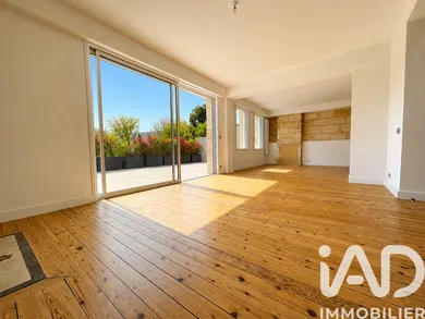 Appartement à Bordeaux (33800)