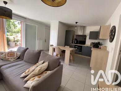Appartement à Saint-Laurent-de-Mure (69720)