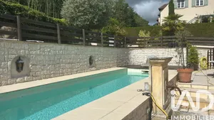 Architectural house in Orgeval (78630)