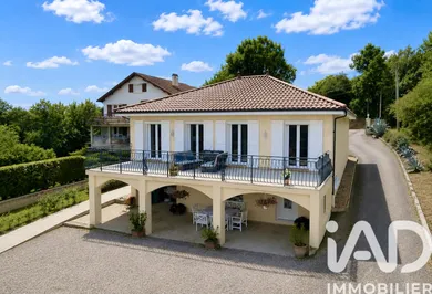 Maison traditionnelle à Saint-Cyr-sur-le-Rhône (69560)