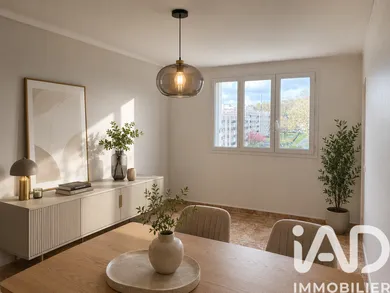 Appartement à Versailles (78000)
