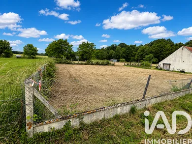 Building plot in Jouy (89150)