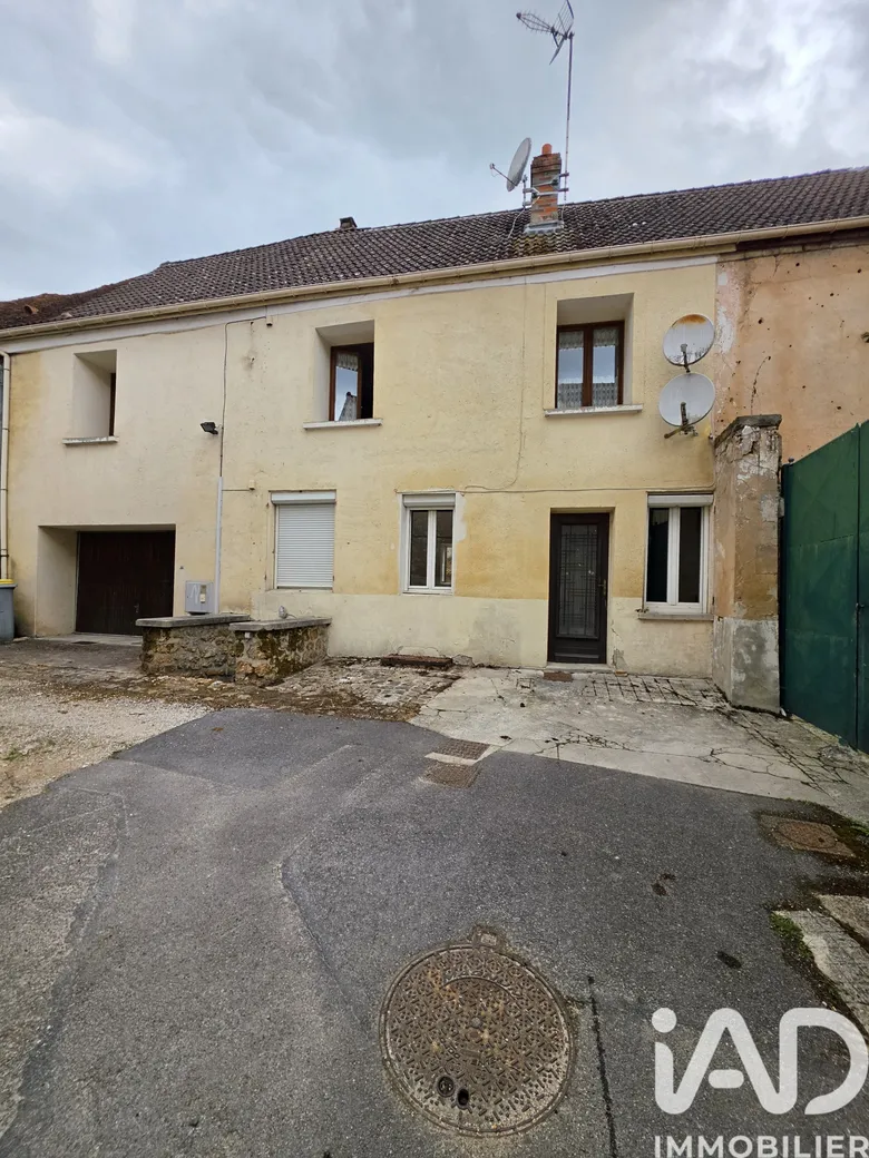 Maison 8 pièces 180 m² · à Jaulgonne · 180 m² · 122 000 €