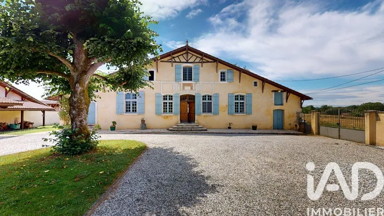 Maison 12 pièces 344 m² · à Pouillon · 344 m² · 620 000 €