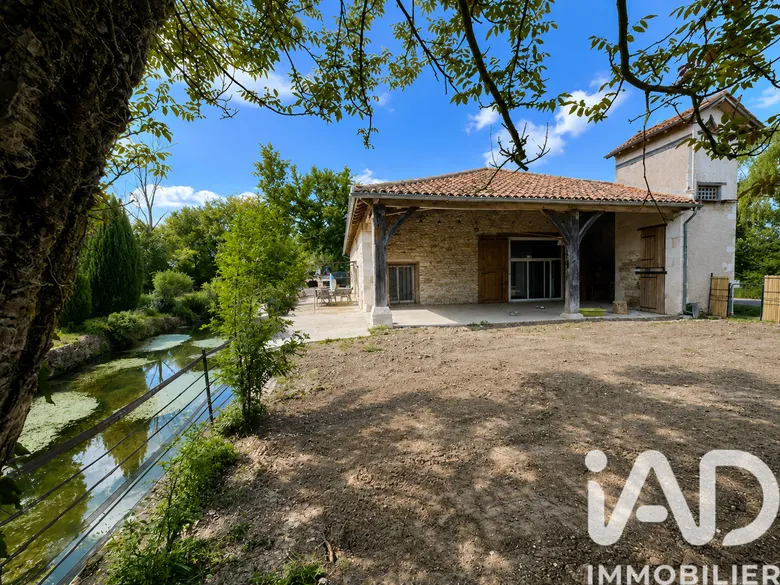 Maison 6 pièces 262 m² · à Puylaroque · 262 m² · 289 500 €