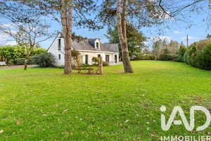 Architectural house in La Chapelle-sur-Erdre (44240)