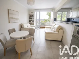 Apartment in Montreuil (93100)