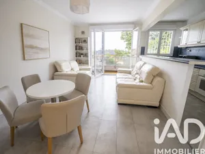 Apartment in Montreuil (93100)