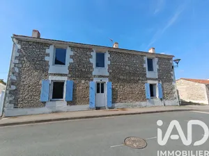 Park home in Saint-Denis-du-Payré (85580)