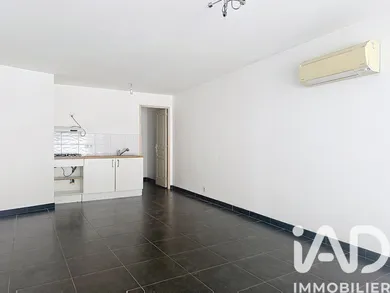 Apartment in Beaucaire (30300)
