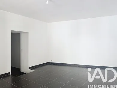 Apartment in Beaucaire (30300)