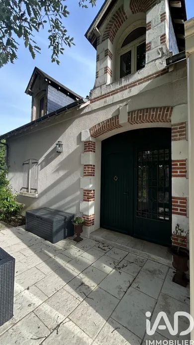 Demeure à Azay-sur-Cher (37270)