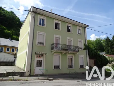 Immeuble à Saint-Étienne-de-Cuines (73130)