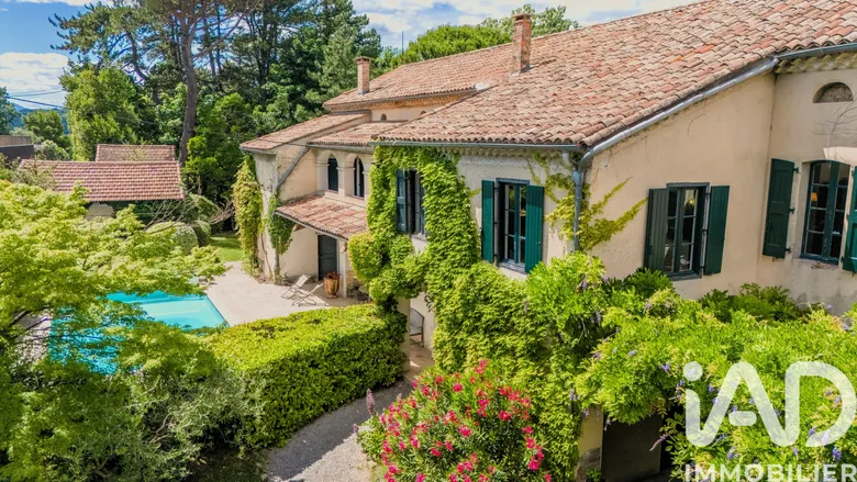 Maison 10 pièces 420 m² · à Alès · 420 m² · 789 000 €