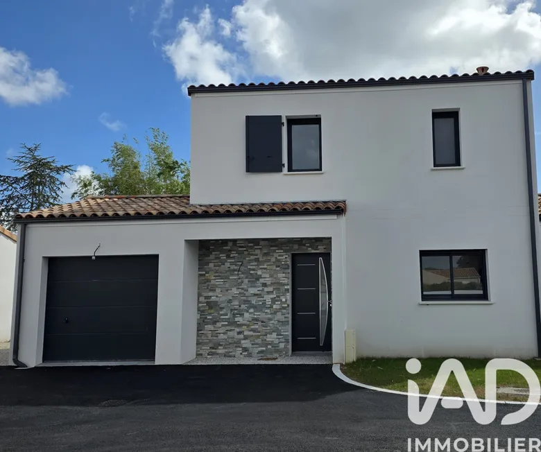 Maison 4 pièces 90 m² · à Breuillet · 90,4 m² · 428 000 €